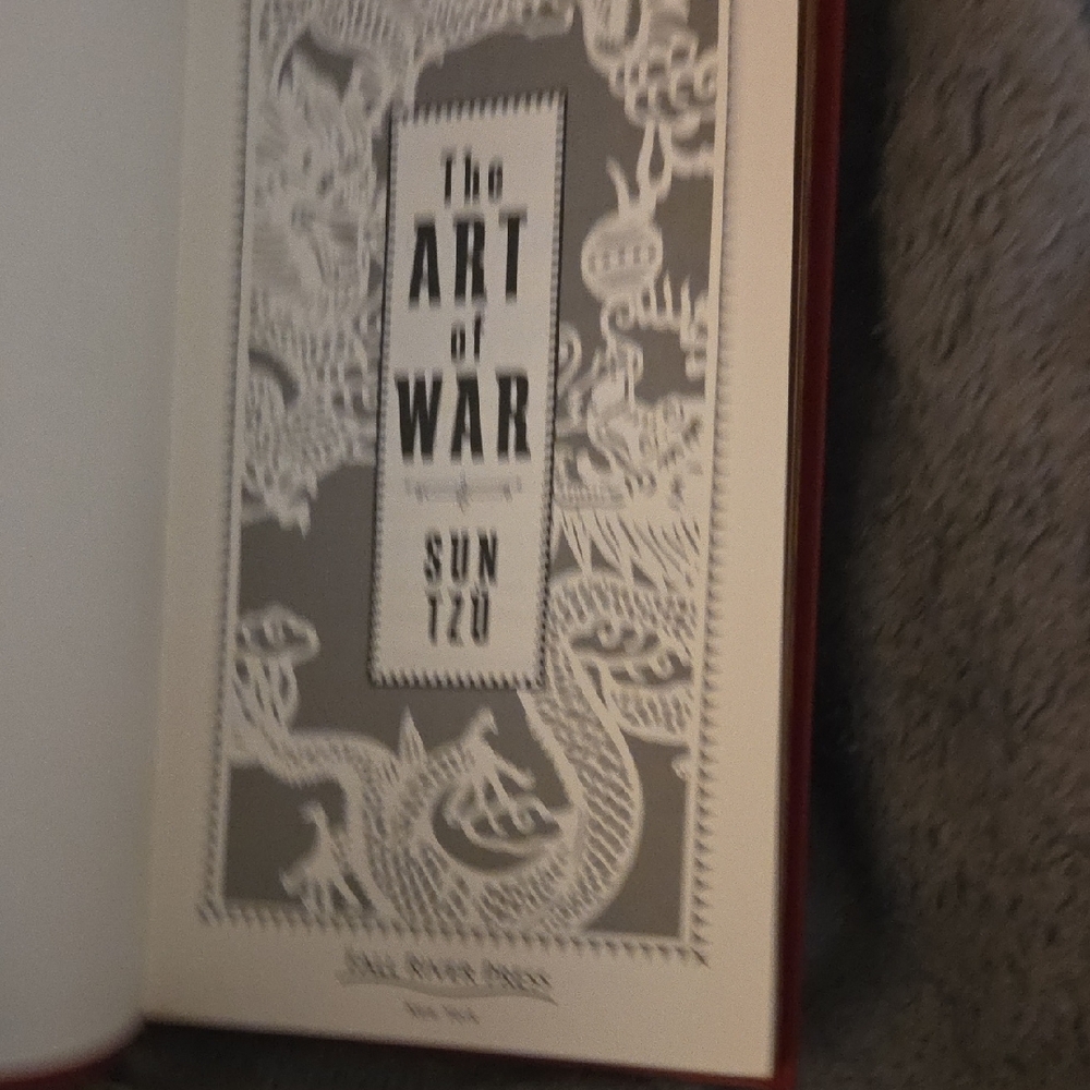 The Art of War by Sun Tzu - Red and Gold Edition - Picture 5 of 7